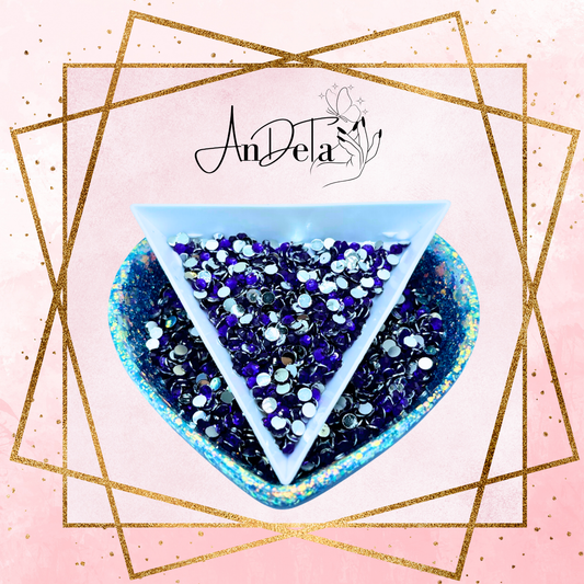 Diamantes de imitación morados